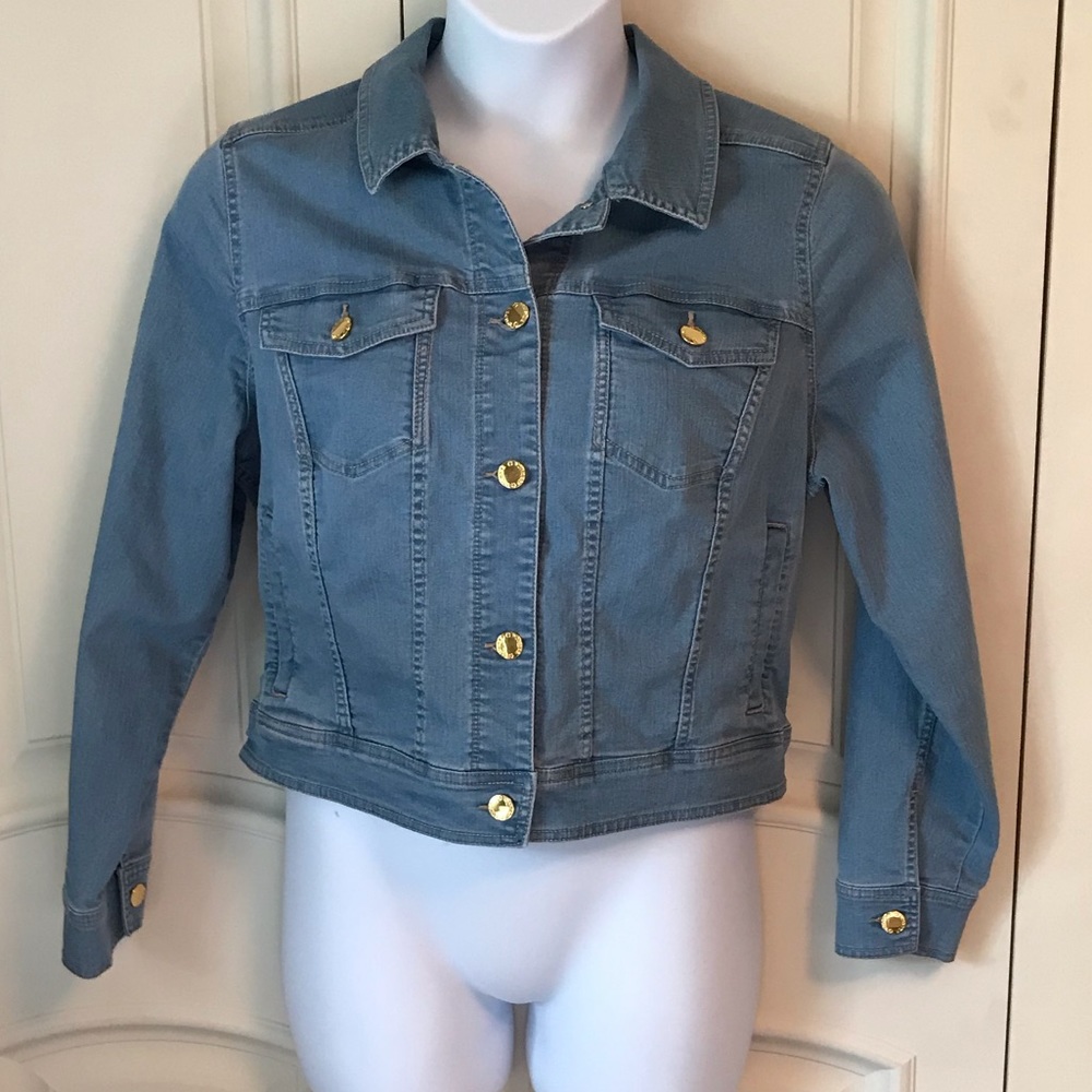 NEW Cropped Denim Jacket with Signature Buttons